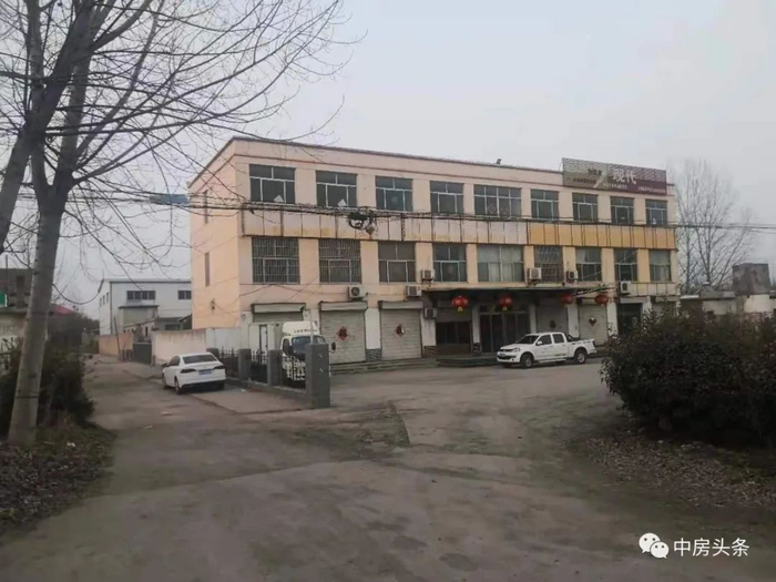  位于兖州区新驿镇246省道旁的瘦身钢筋加工点。