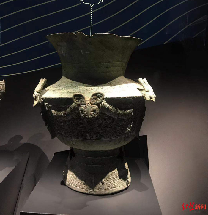  三星堆此前出土的龙虎尊