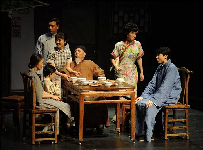 经典话剧《四世同堂》
