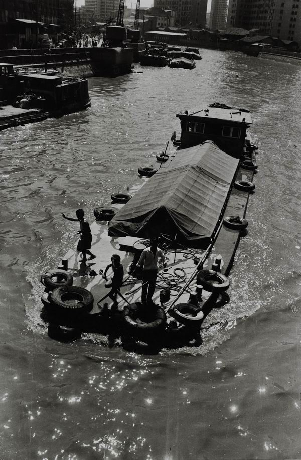 陆元敏《苏州河》