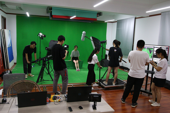 山东轻工职业学院世博动漫学院的工作室化的教室。&nbsp;学校供图