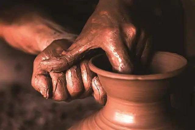 精湛陶艺 荣昌区委宣传部供图