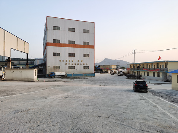  湖南拓宇混凝土有限公司位于长沙市望城区的乌山创业富民工业园。 澎湃新闻记者 庄岸 摄