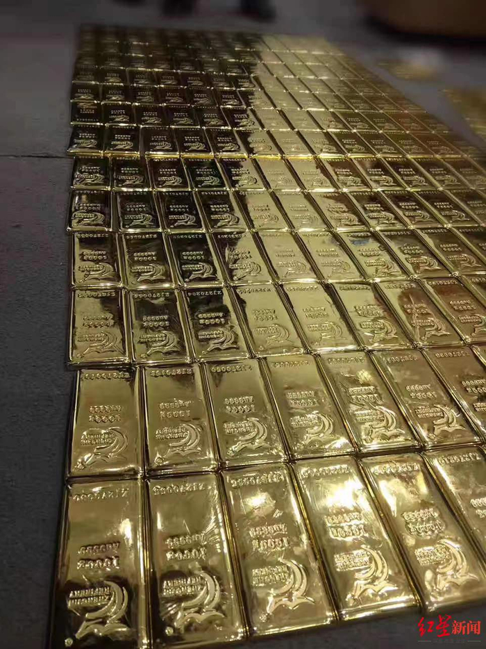 ▲深圳水贝市场交易的实物黄金（图文无关） 当事人家属供图