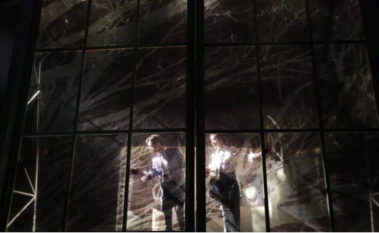 《水中之书》剧照（图片来源：上剧场官方微博）