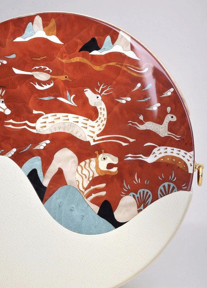 端木良锦的仙林逐鹿纹  图片来源：端木良锦