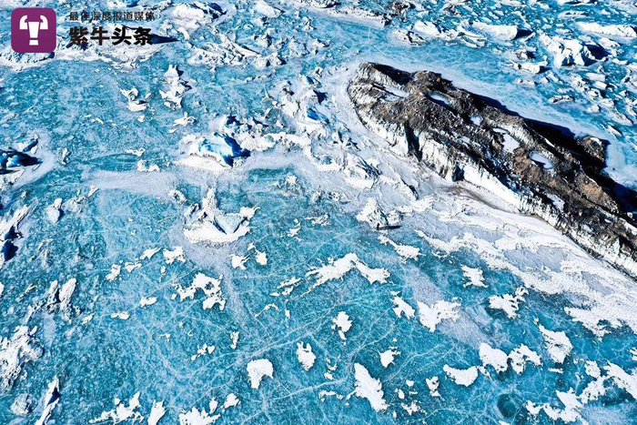 白宇拍摄的来古冰川