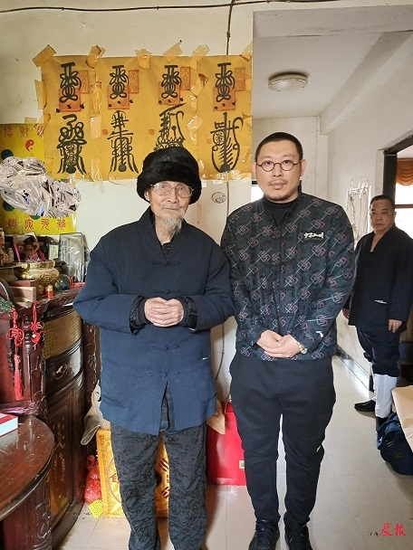 　　▲刘浩恒与张家模道长