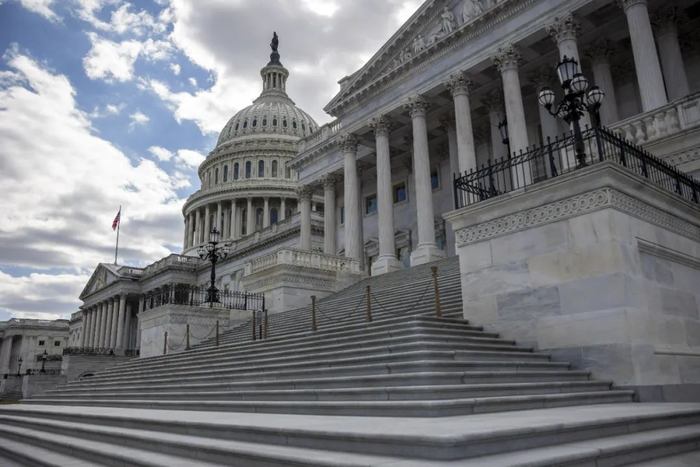 资料图片：2021年3月6日在美国首都华盛顿拍摄的国会大厦（新华社）