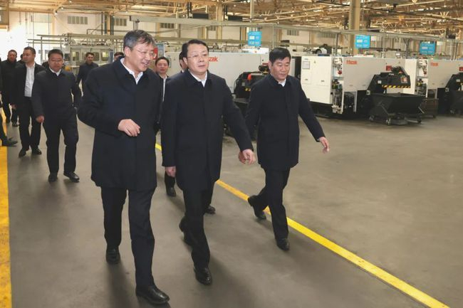 　　姜堰区委常委会开到精锻科技公司 溱湖俯瞰图 姜堰区委办公室供图 央广网发