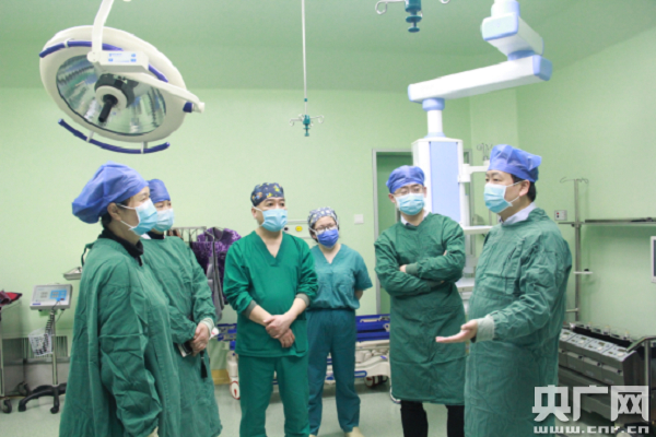 　　专家组一行实地调研 （央广网发 通讯员 杜宇娟 供图）