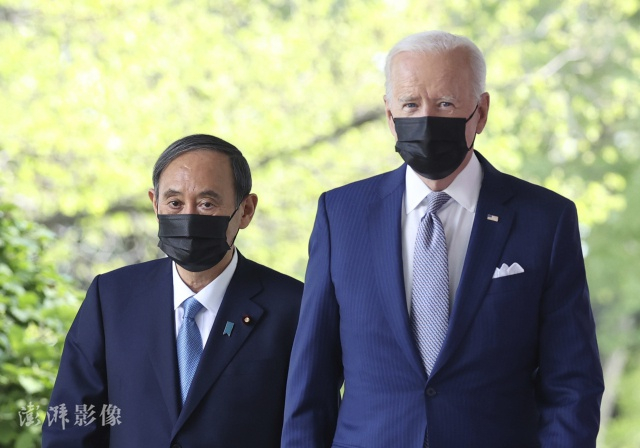 二人结束会谈，出席共同记者会 （图源：澎湃影像）