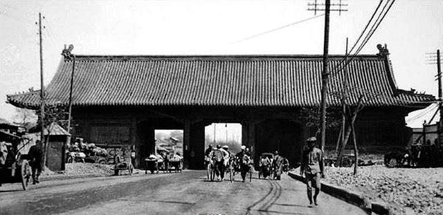 图为《京门九衢图》——创作资料用图