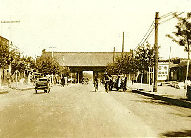 图为《京门九衢图》——创作资料用图