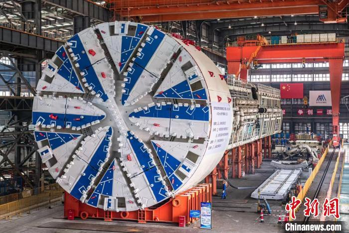 上海隧道超大直径推拼同步技术盾构。上海隧道供图