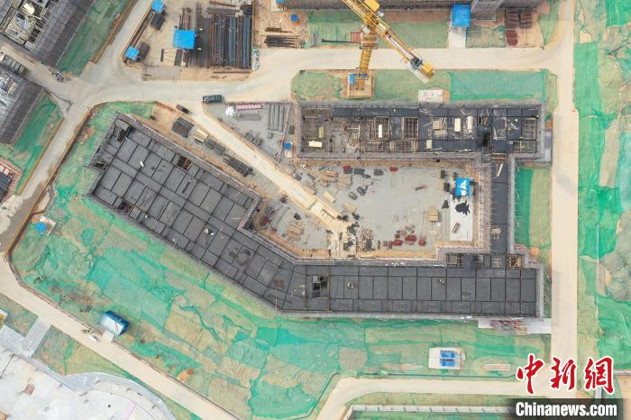 广州科教城广州铁路职业技术学院项目主体结构预计今年6月封顶 王涵 摄