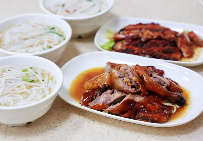 叉烧、烧鹅配濑粉