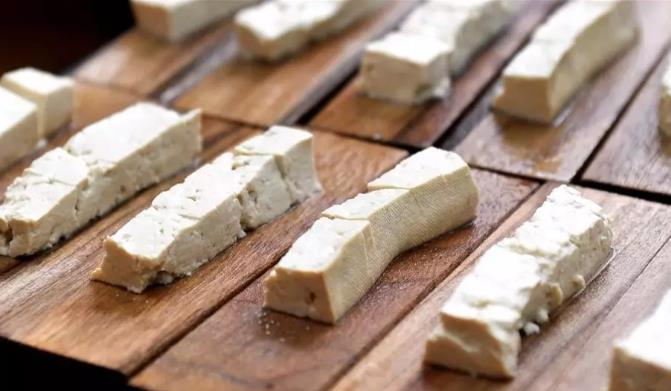 临清运河美食——托板豆腐