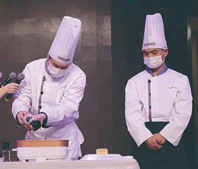 ▲红酒品鉴、茶艺表演、咖啡冲泡、澳牛烹饪……