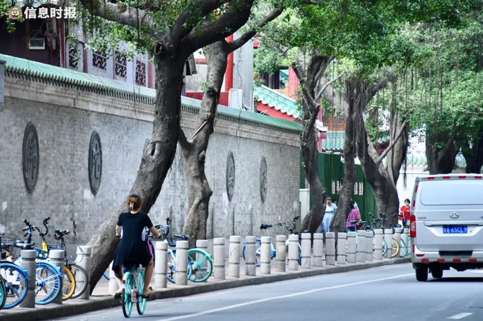 海珠区同福中路，撤销道路临时泊位后，道路变宽敞。信息时报记者 蔡晓素摄