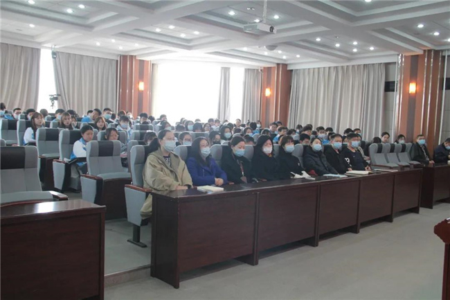 直播概论及政策法规解读课授课现场。李贺 摄