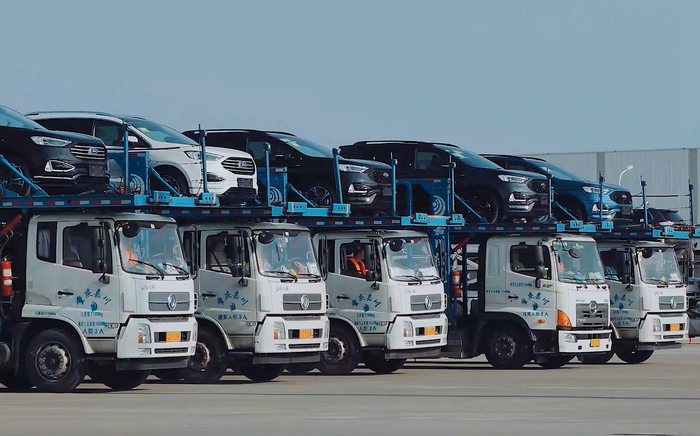 整车发运（央广网发 长安民生物流股份有限公司供图）
