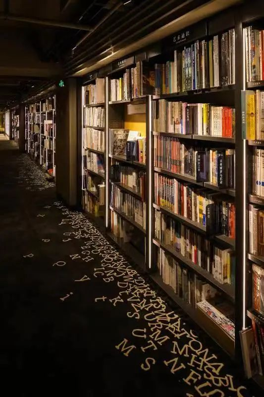 问闻充分体现了设计感  西西弗书店供图