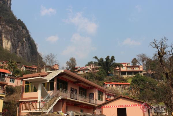 美丽宜居亚坪村 普文竹 摄