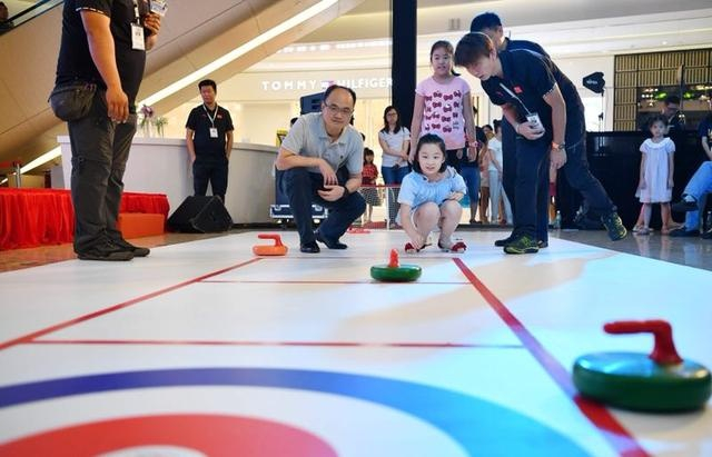 青少年冰雪主题教育实践活动现场（图片来源：北京冬奥组委官网）