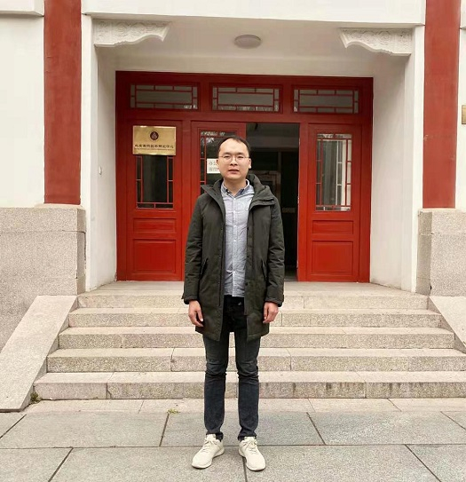 重庆一中数学教师王毓（央广网发 重庆一中供图）