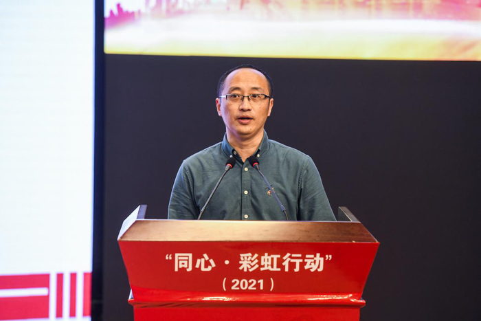 重庆市第十一中学校副校长李顺林发言（央广网发 主办方供图）