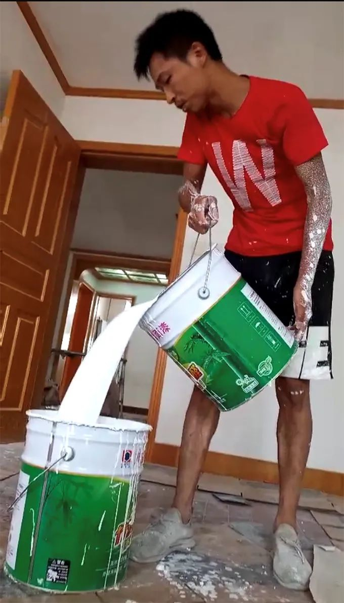 柏然从事过近10年装修 受访者供图