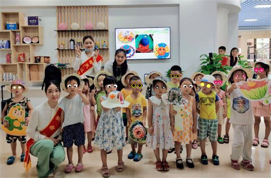 （新希望集团旗下部分品牌示意，图源新希望集团，央广网发）