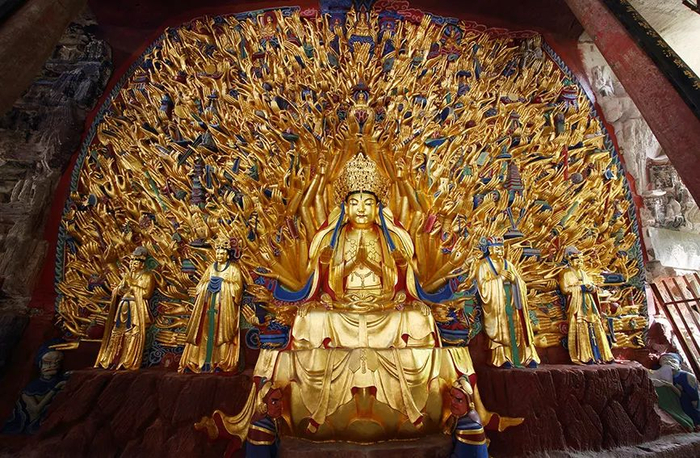 宝顶山石窟第8号——千手眼大悲像龛 罗国家 摄