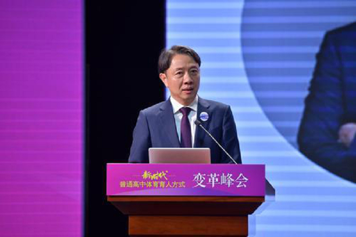 重庆南开中学校长田祥平致辞（央广网发 重庆南开中学供图）