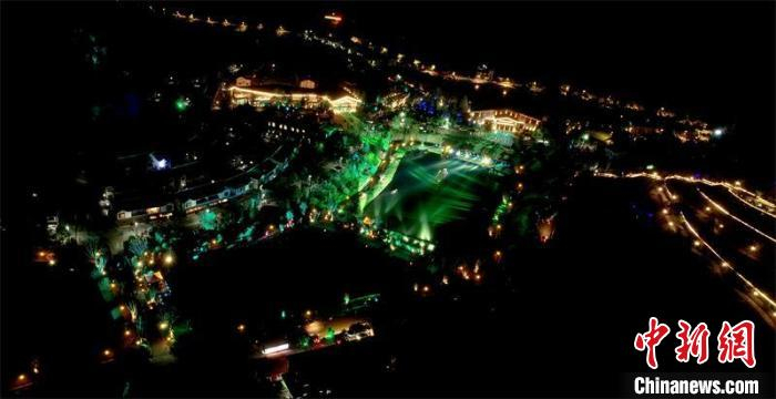 相如故城优美夜景。　汪泽民 摄