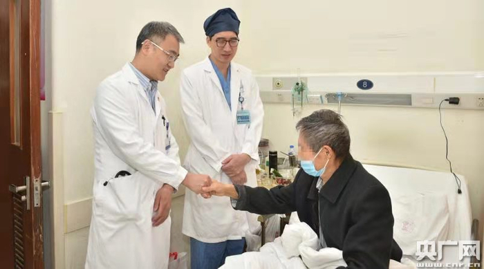 上海市胸科医院多学科团队运用联合手术成功救治了一名肺癌合并多名心脏病的患者（央广网发 上海胸科医院供图）