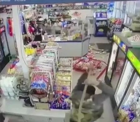 监控录像截图