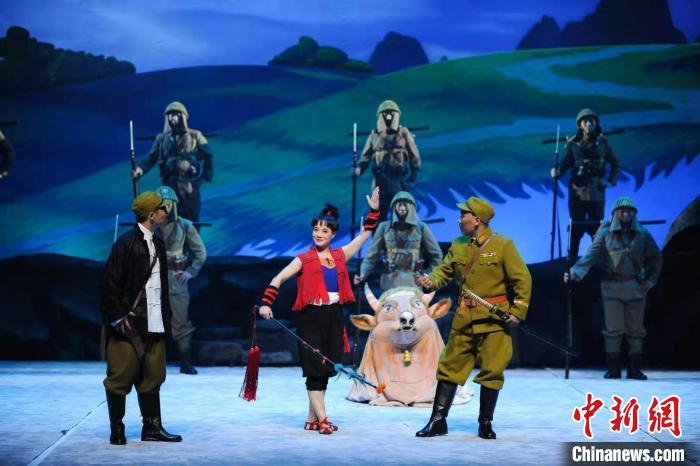 图为儿童京剧《少年英雄·王二小》剧照。主办方供图