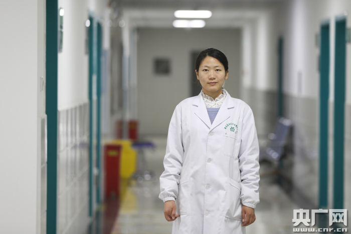 甘如意在藏龙岛社区卫生服务中心（央广网记者 韩靖 摄）