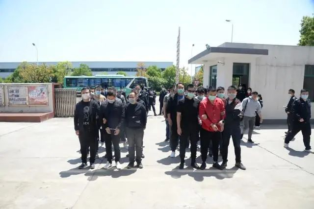▲赴福建宁德集中抓捕归来