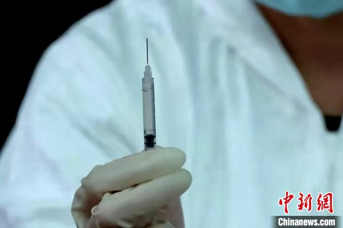 森林脑炎疫苗进入接种季。黑龙江省森工总医院供图