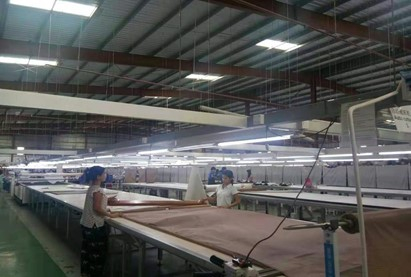 缅甸的服装工厂。受访者供图