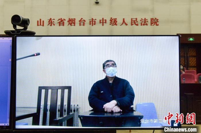 王树华被控受贿2112万余元。　郭宏伟 摄