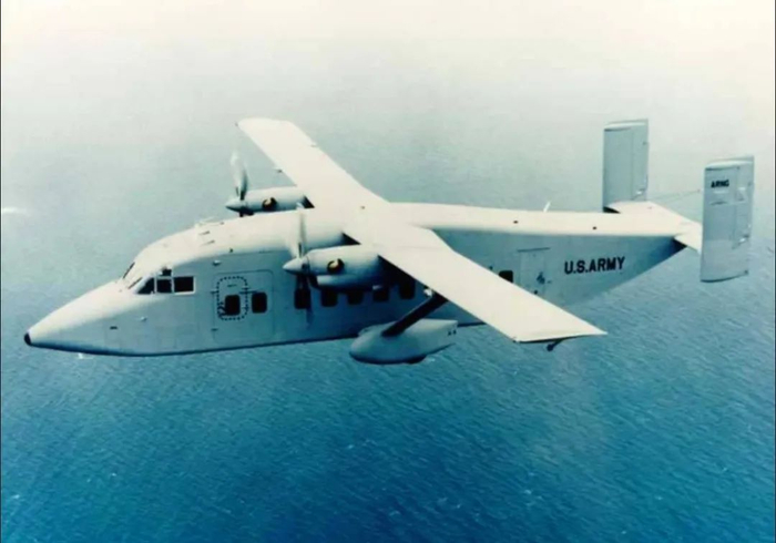 美军最小运输机C-23，一个集装箱插两个翅膀，号称飞行大篷车