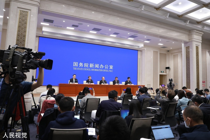  2021年5月11日，北京，国新办举行第七次全国人口普查主要数据结果发布会（图片来源：CFP）