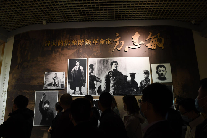 △ 2021年4月7日，人们参观方志敏烈士纪念园。新华社记者 周密 摄