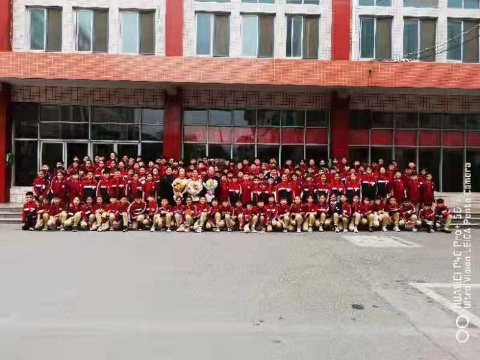 祝愿孩子们都健康快乐，人生舞台上申鲲鹏之志，展无限精彩！