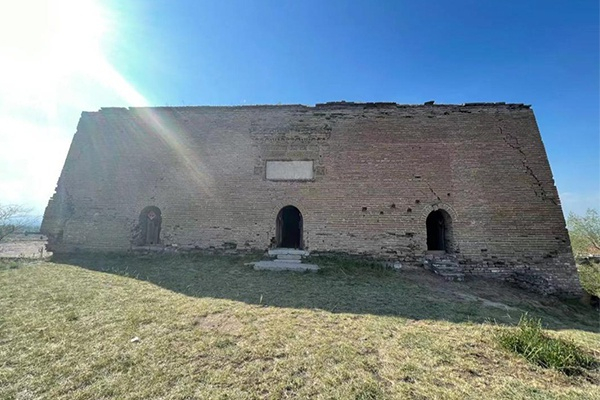 新广武城现存遗址（央广网  付文  摄）