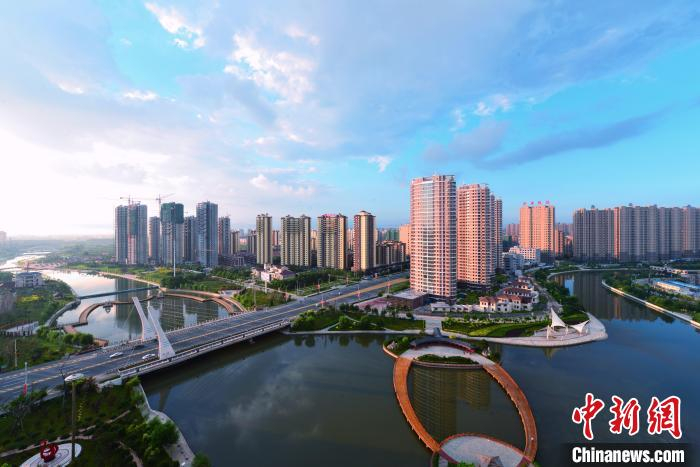 图为营口市鲅鱼圈一景。　鲅鱼圈区委宣传部供图